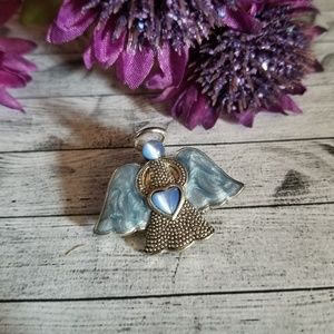 Gorgeous Vintage Angel Brooch
